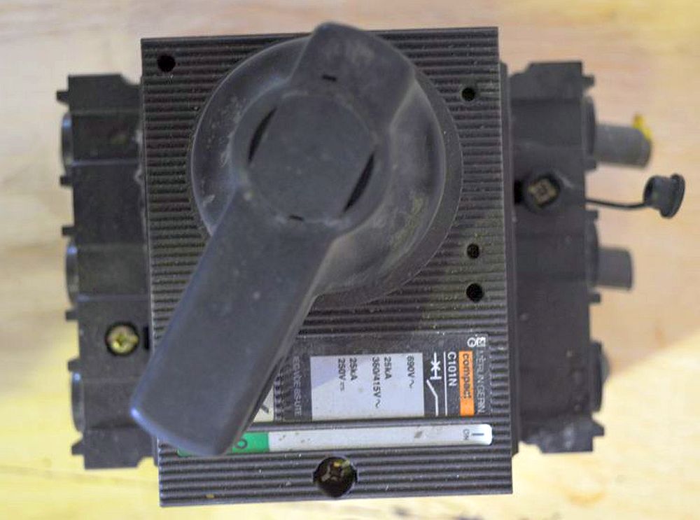 Merlin Gerin 100 Amp 3 Pole Breaker