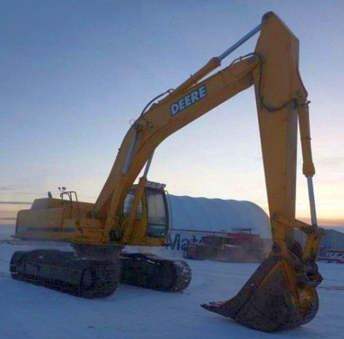 John Deere 330LC Hydraulic Excavator