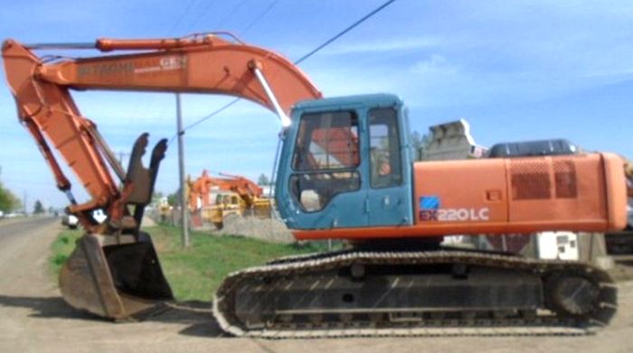 Hitachi EX220LC-3 Excavator