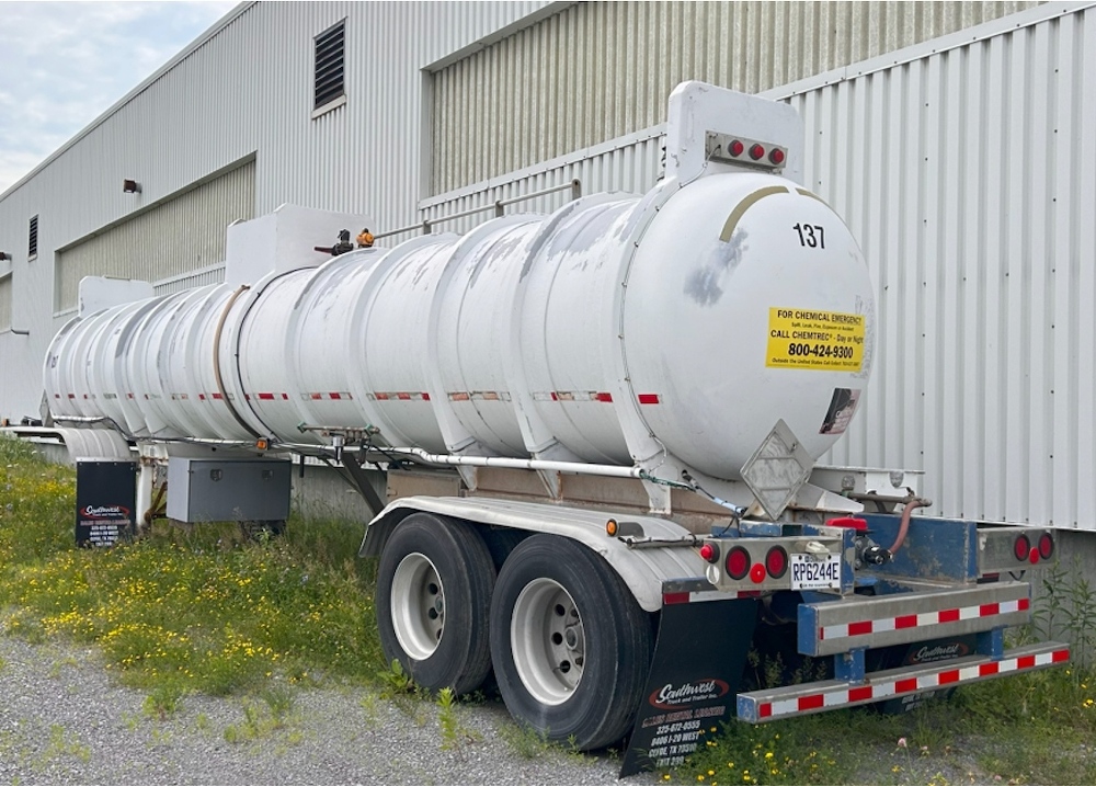 Comptank FRP 6,000 Gallon Tank Trailer