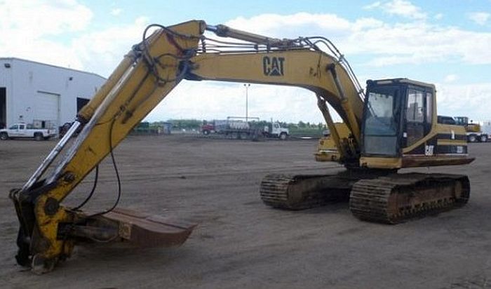 Caterpillar 320L Excavator