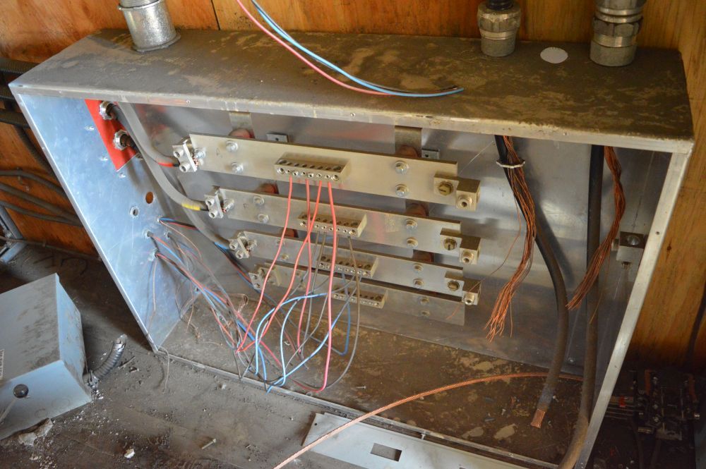 Code Electric 800 Amp Splitter Box