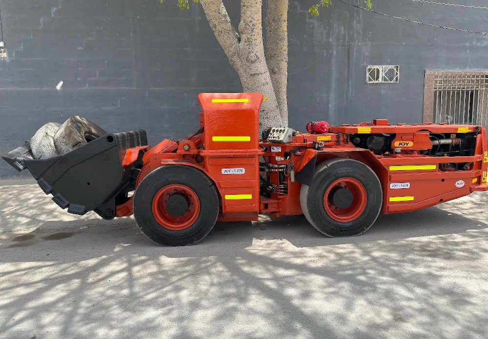 Joy LT-270 1.5-Yard Scooptram