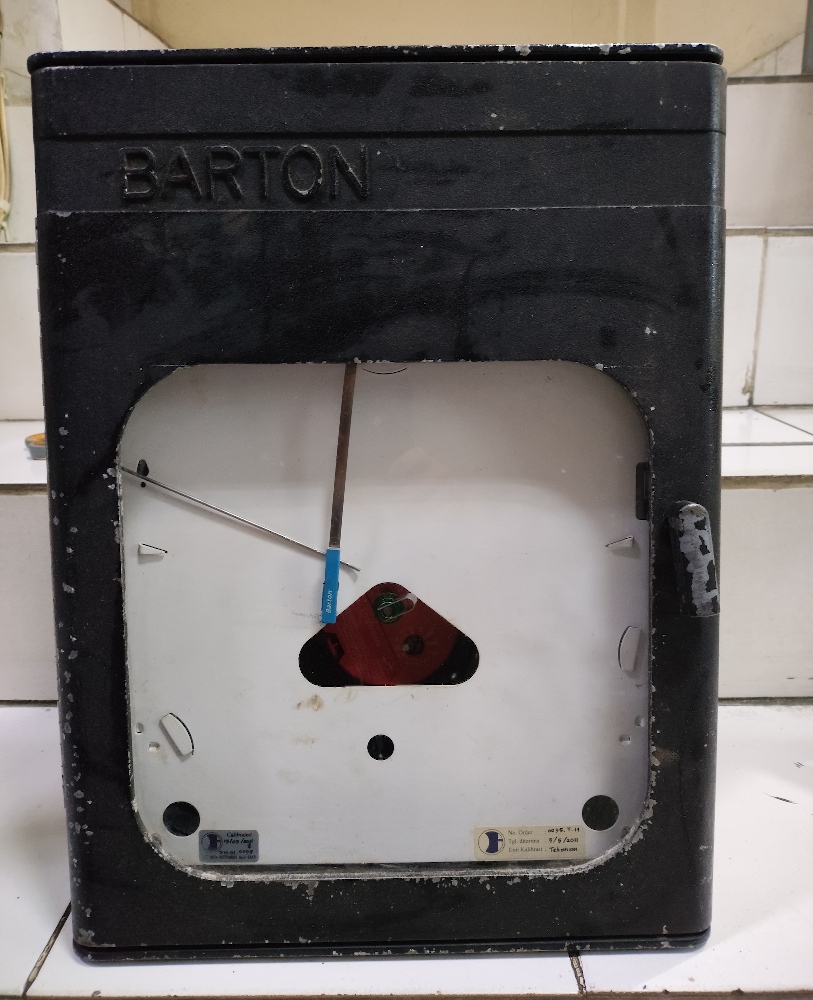 Cameron Barton 242E Pressure Chart Recorder