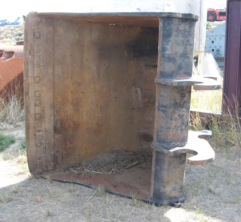 68in Wide Clean Up Bucket