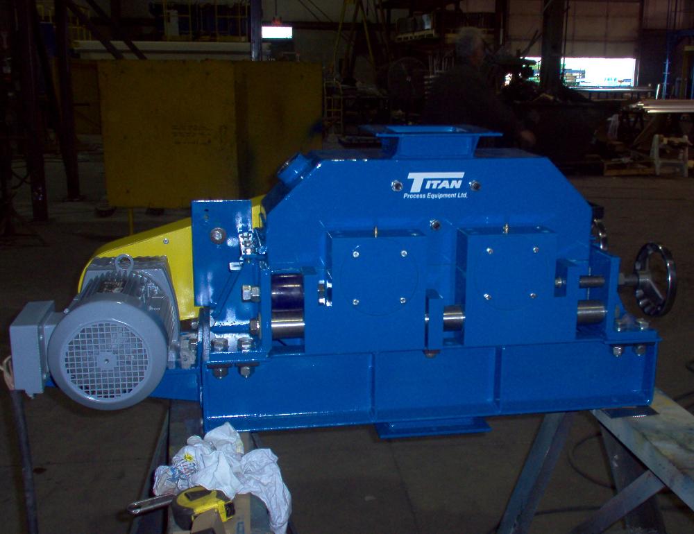 10in Dia. x 6in Wide Titan Process Equipment Lab Roll Crusher