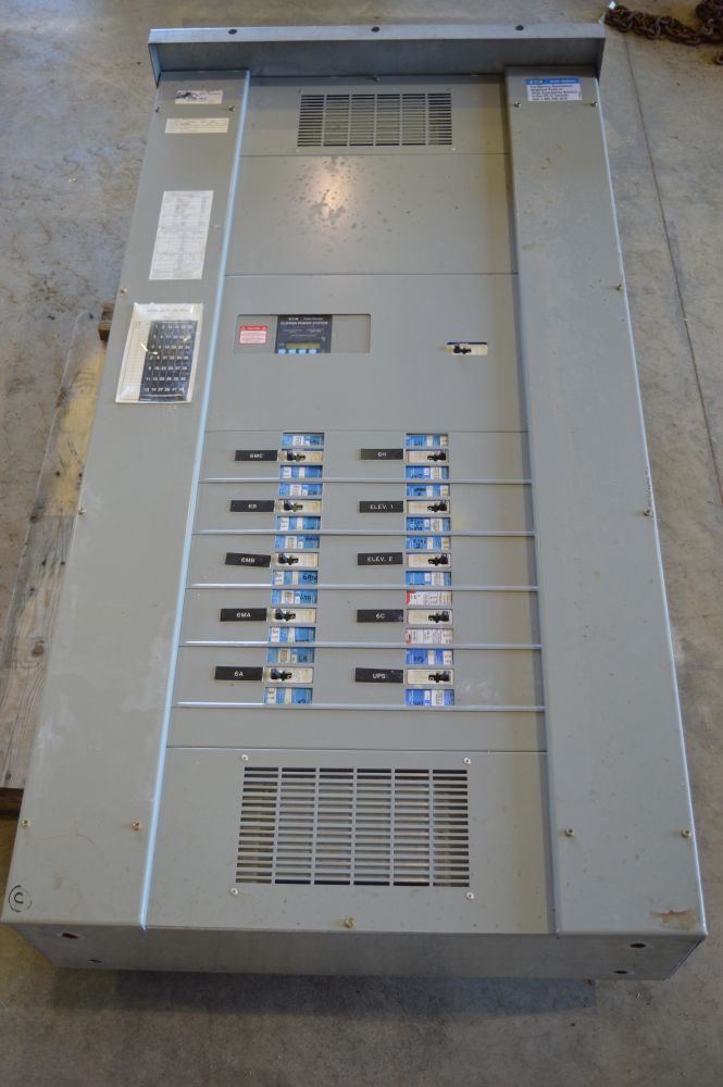 Cutler Hammer 600 Amp Distribution Panel