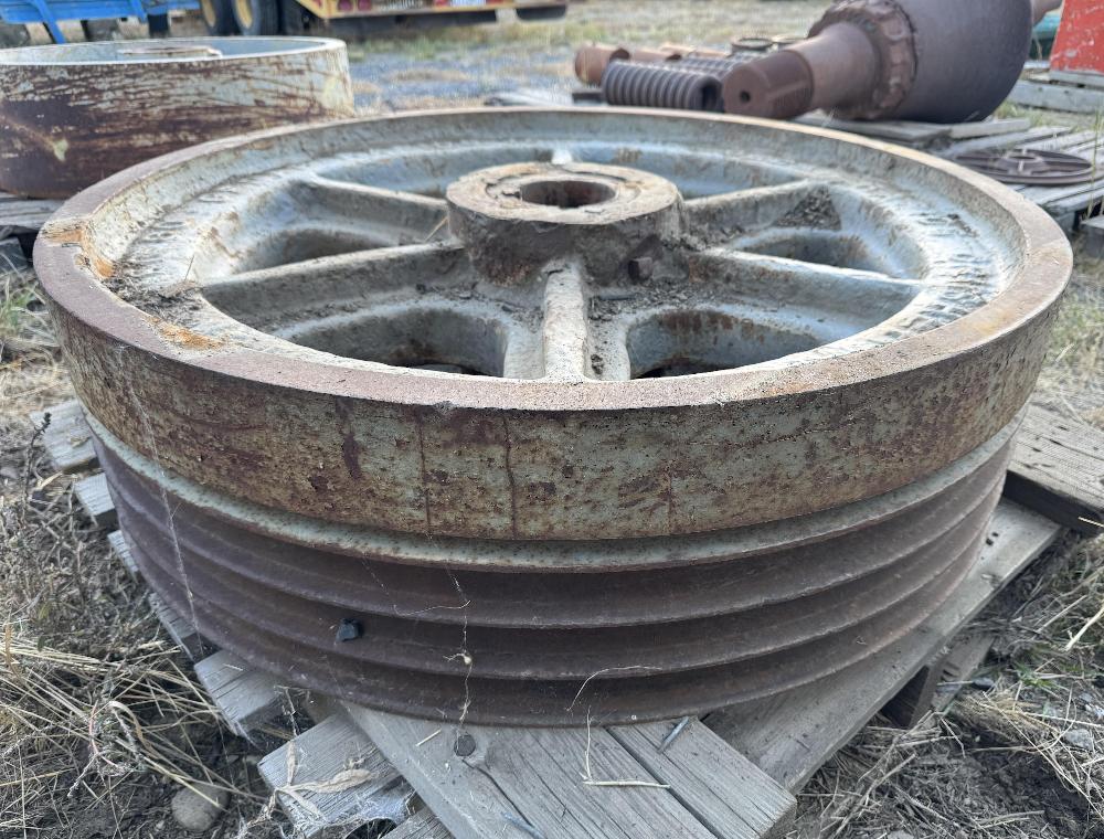 41in Spoked Cedarapids Jaw Crusher Flywheel