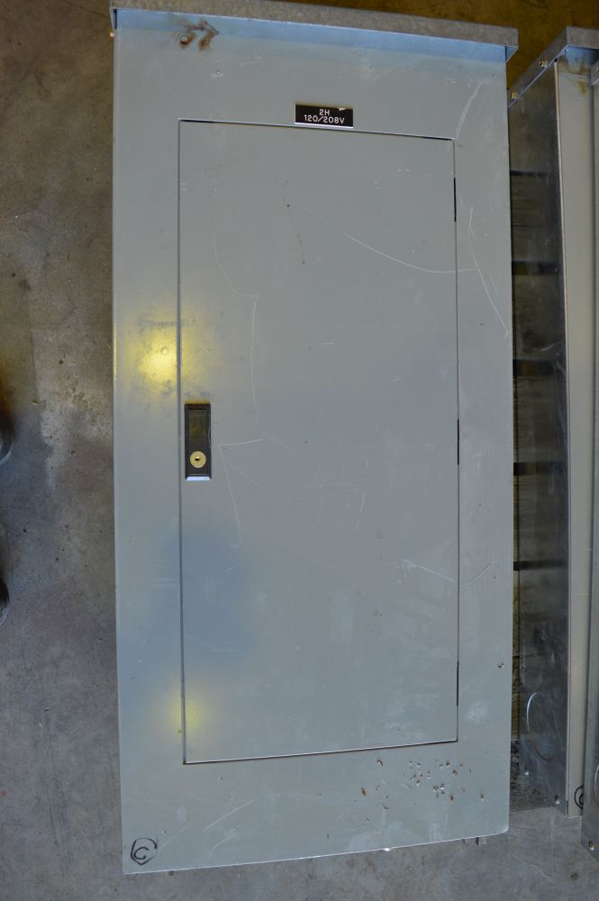 Panneau de distribution Cutler Hammer 225 A