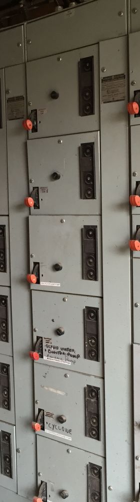 General Electric 600 Volt 8000 Line MCC Section