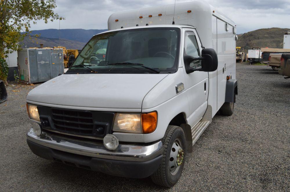 Ford F-350 Ex-Ambulance
