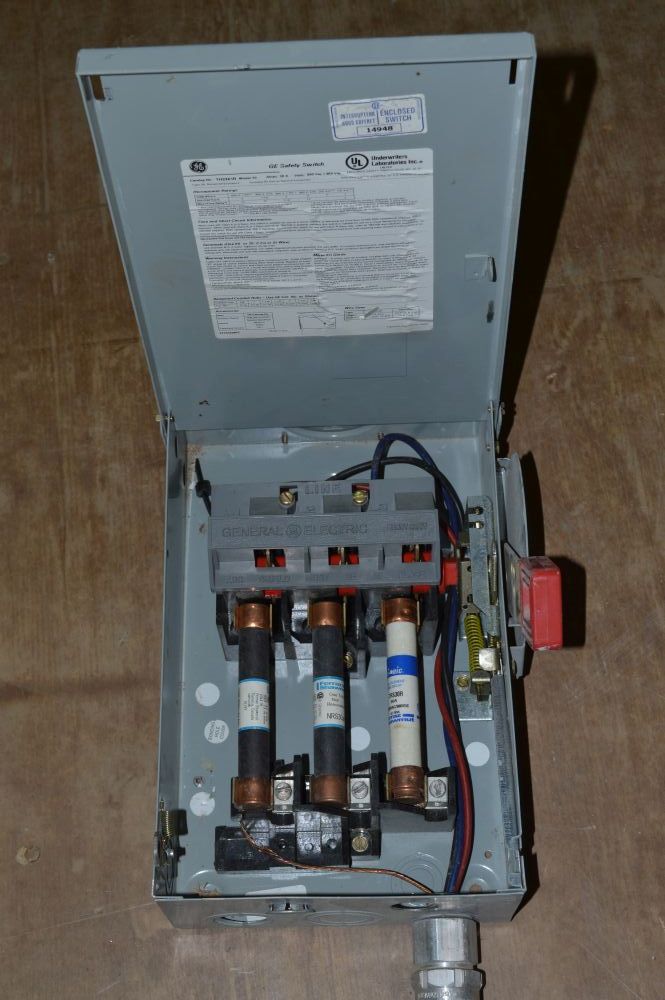 Desconector General Electric de 30 amp