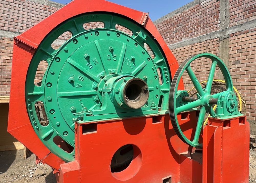 6ft Dia. x 6ft Long Comesa Ball Mill