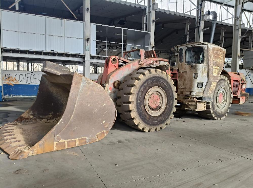 Sandvik LH517 9yd Scooptram
