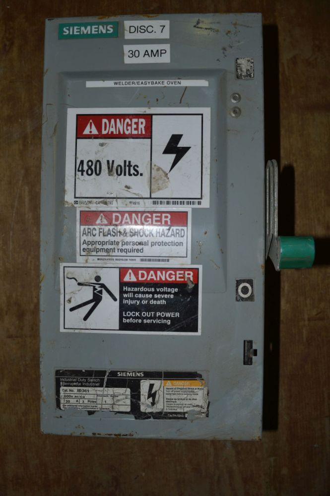 Interruptor Cutler Hammer de 30 Amp