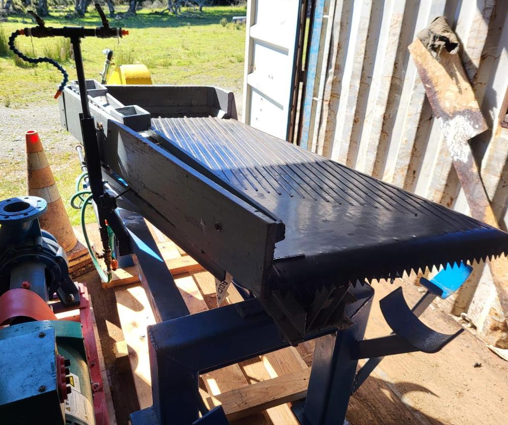 Deister 15-S Gold Concentrating Table
