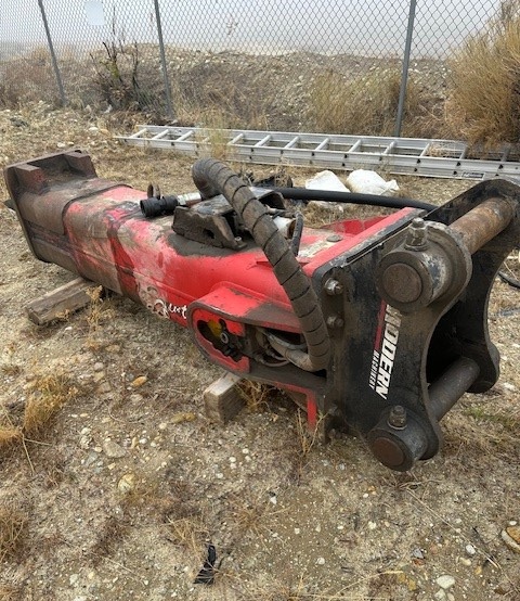 LaBounty B4035 Hydraulic Hammer