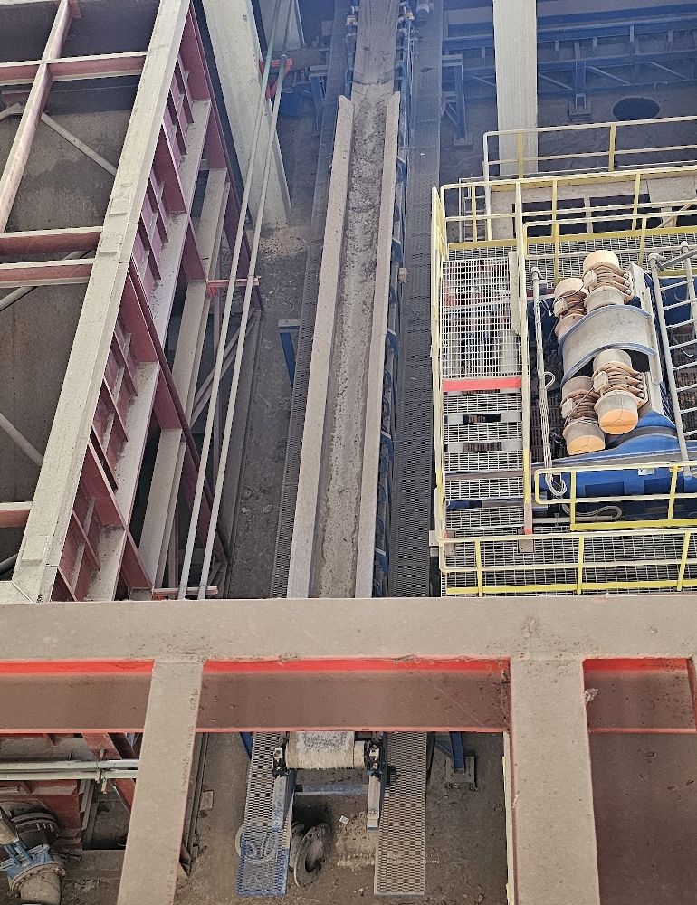 800mm Wide x 19.3m Long Channel Conveyor