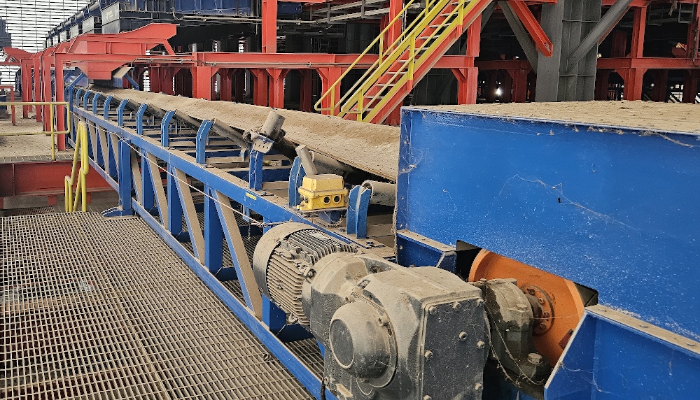 800mm Wide x 43.5m Long Channel Conveyor