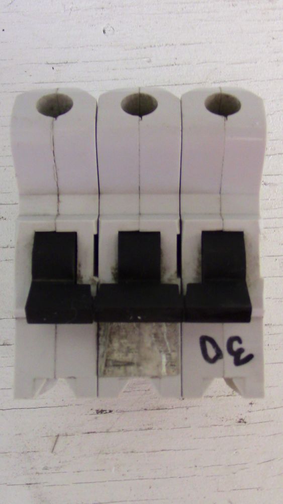 Federal Pioneer 3 Pole 30 Amp Plug-in Breaker