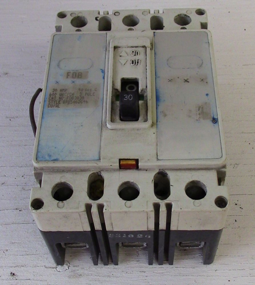 Disjoncteur FDB Westinghouse 3 pôles 30 A