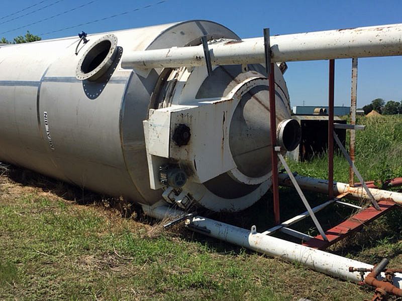 16,000 Gallon Silo