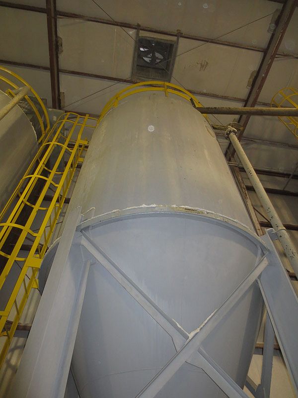 8,000 Gallon Silo