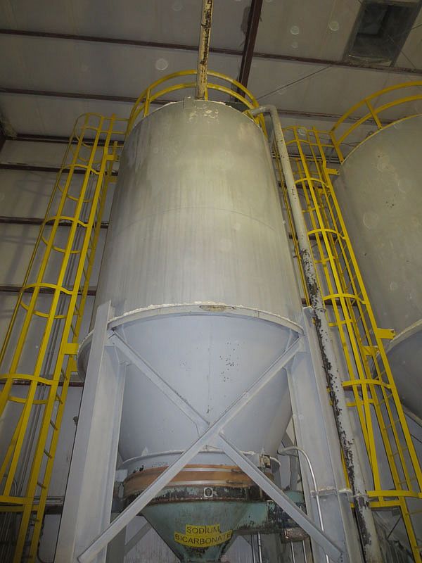 8,000 Gallon Silo