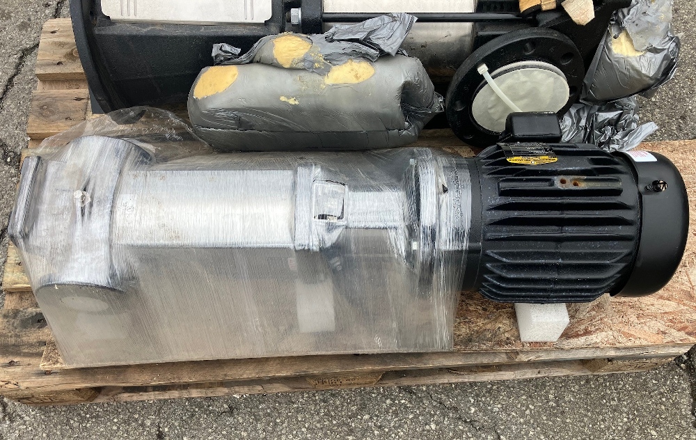 Grundfos CR5-11 Vertical Inline Pump