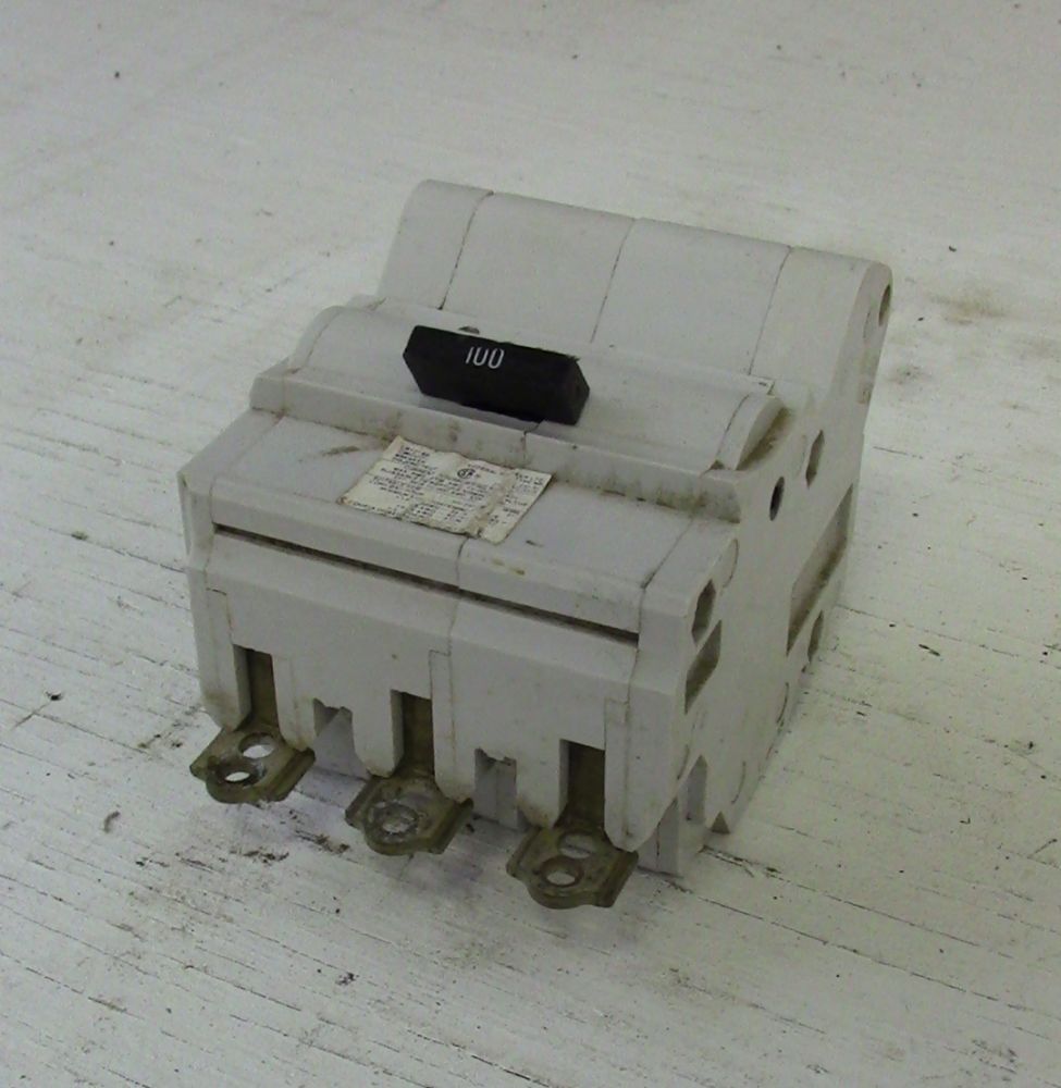 Disjoncteur boulonné Federal Pioneer, 3 pôles, 100 A