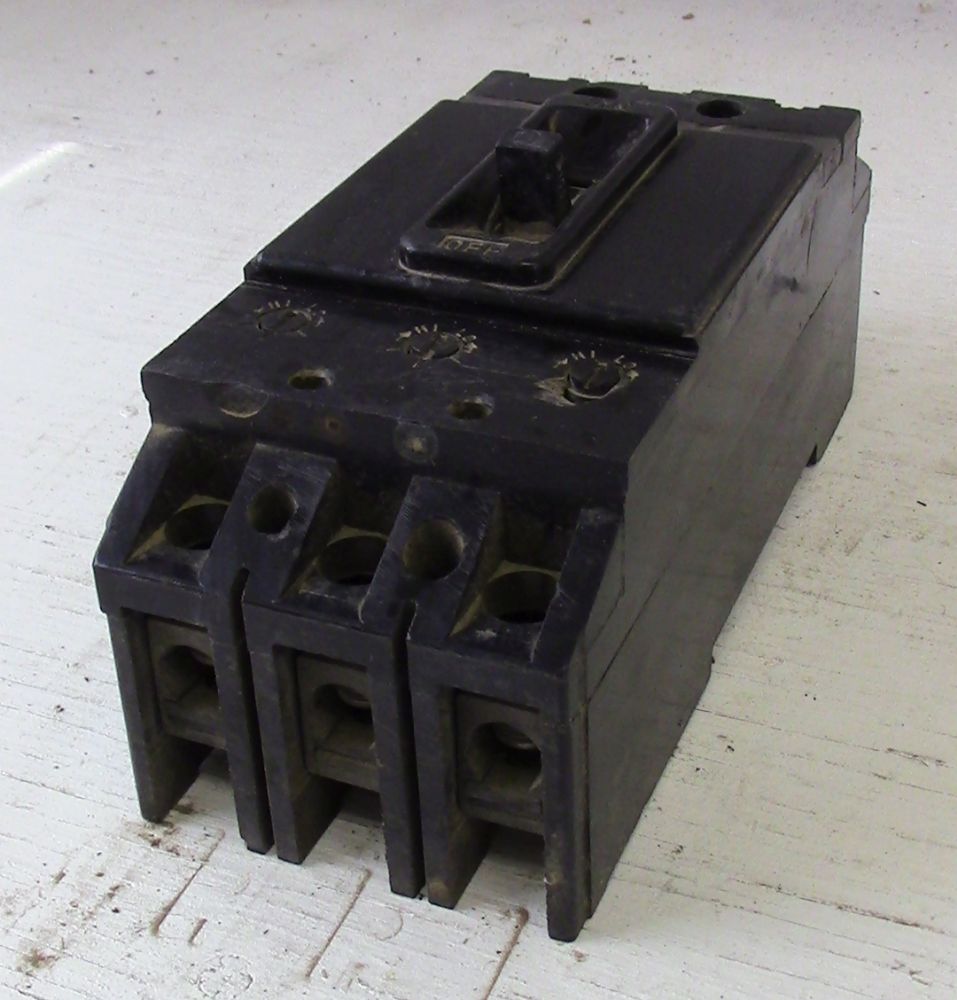Federal Pioneer 3 Pole 100 Amp Breaker