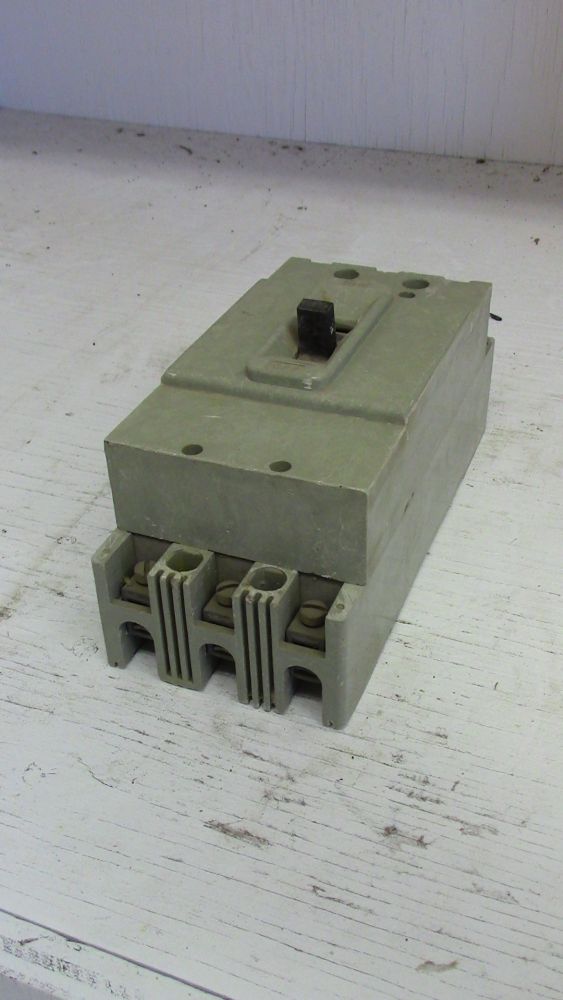 General Electric 3 Pole 15 Amp TF Breaker