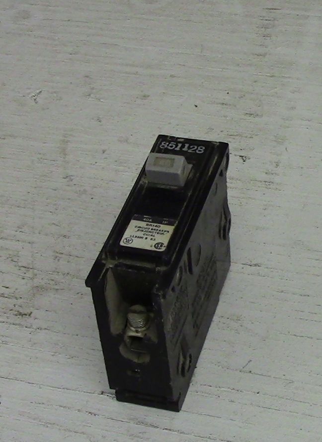 Cutler Hammer 1 Pole 40 Amp Push-in Breaker