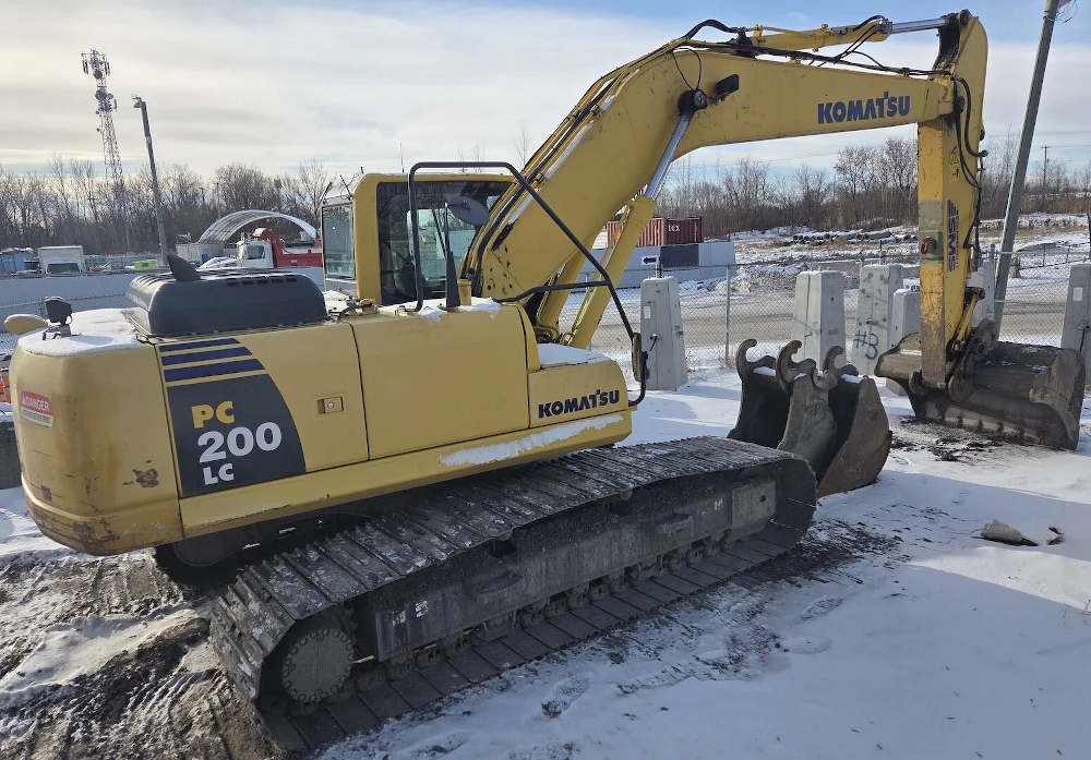 Excavatrice Komatsu PC200LC-8