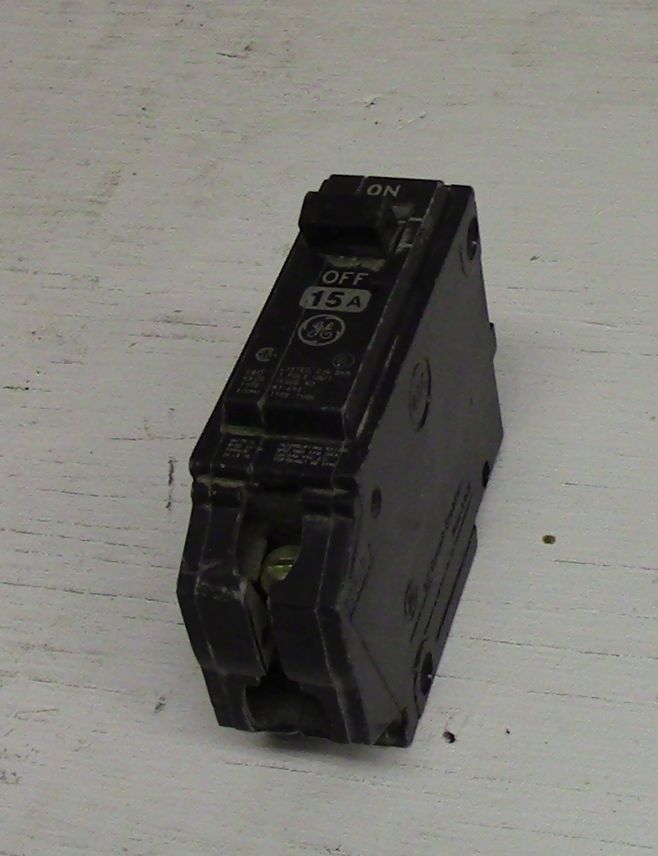 General Electric 1 Pole 15 Amp Push-in Breaker