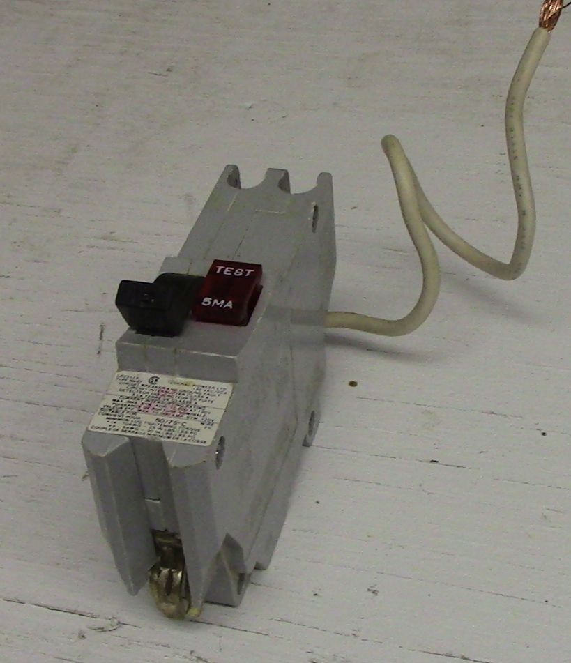 Federal Pioneer 1 Pole 15 Amp GFCI Type Na Push-in Breaker