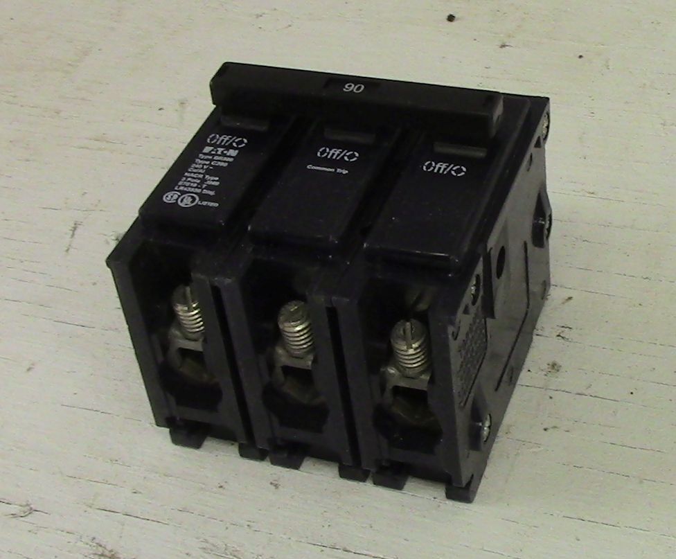 Interruptor Cutler Hammer de 3 Polos 90 Amp