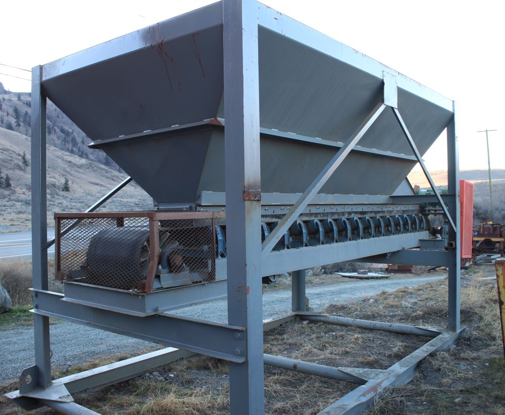 10 Yard Belt Feeder Hopper