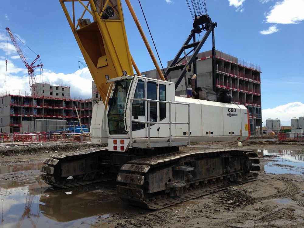 Sennebogen 680 Lattice Boom Crawler Crane