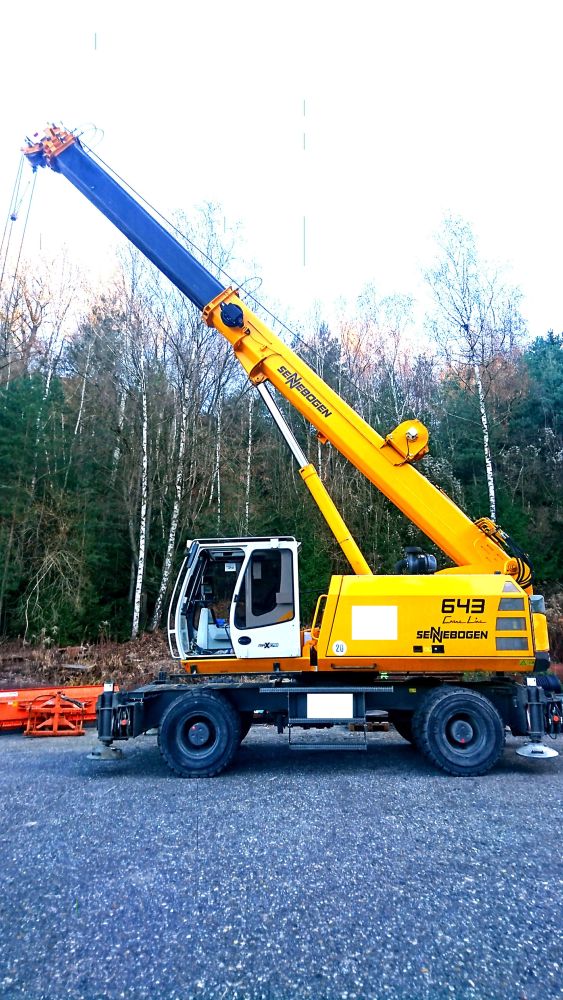 Sennebogen 643 Mobile Telescopic Crane
