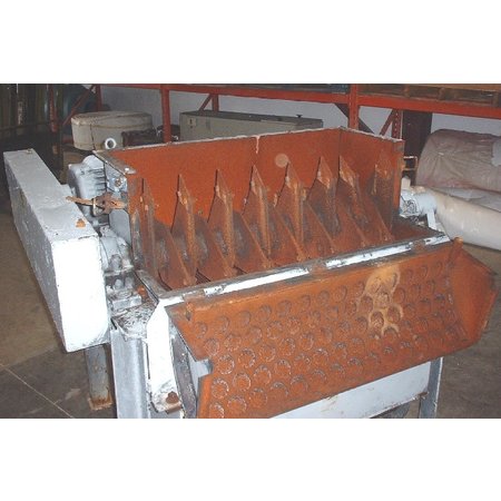 Champion Flakebreaker 13 in x 36 in Shredder