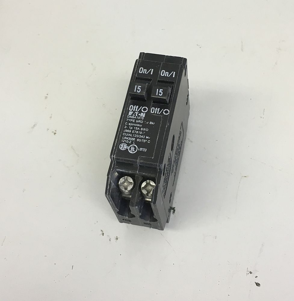 Cutler Hammer 1 Pole Tandem 15 Amp Bolt-on Breaker