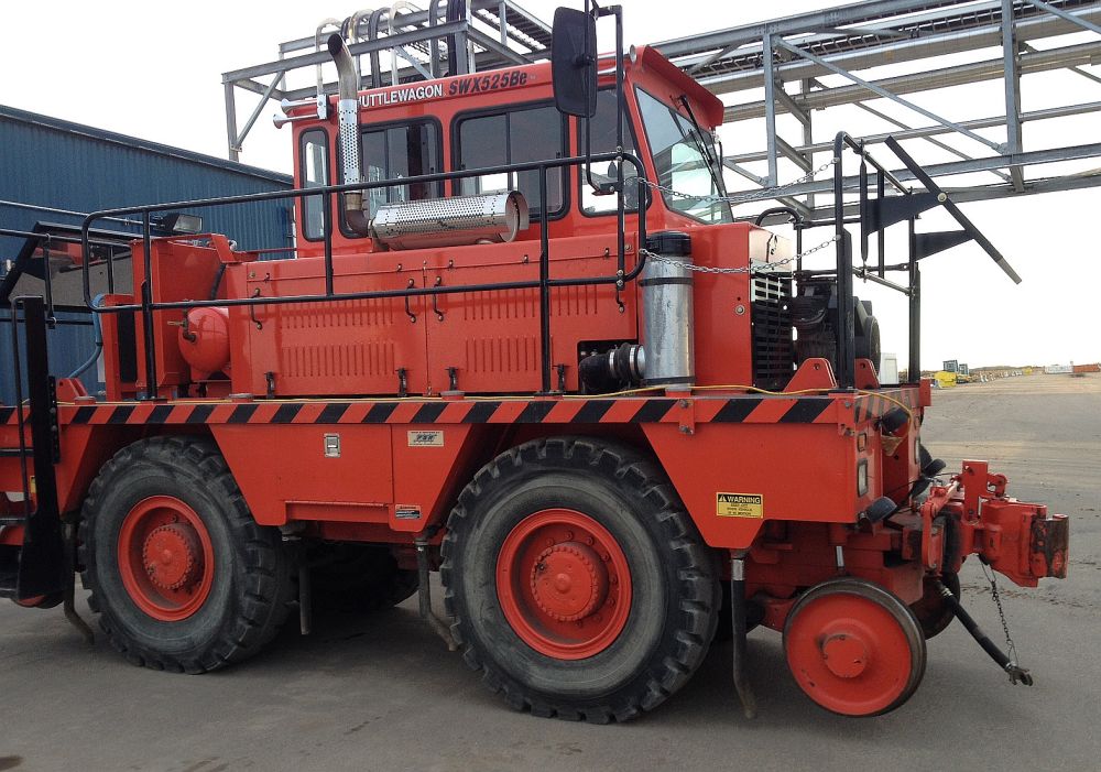 Wagon navette Commander SWX525
