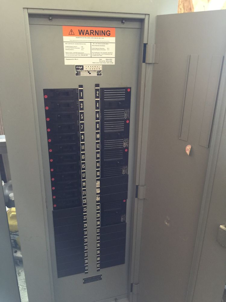 Federal Pioneer 225 Amp Breaker Panel