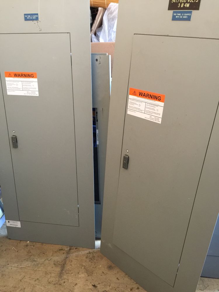 Panneau de disjoncteurs Federal Pioneer de 225 A