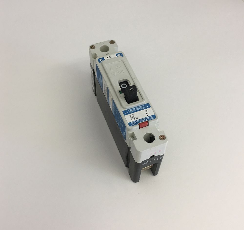 Interruptor Estilo FD Cutler Hammer de 1 Polo 15 Amp