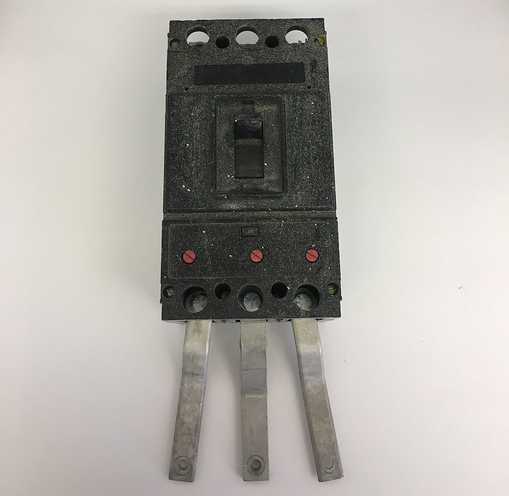 Disyuntor del panel principal Westinghouse de 3 polos y 225 amperios