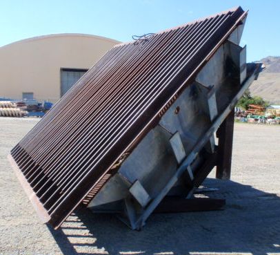 Grizzly Hopper 14 ft. x 10 ft. 4 in. x 7 ft. high
