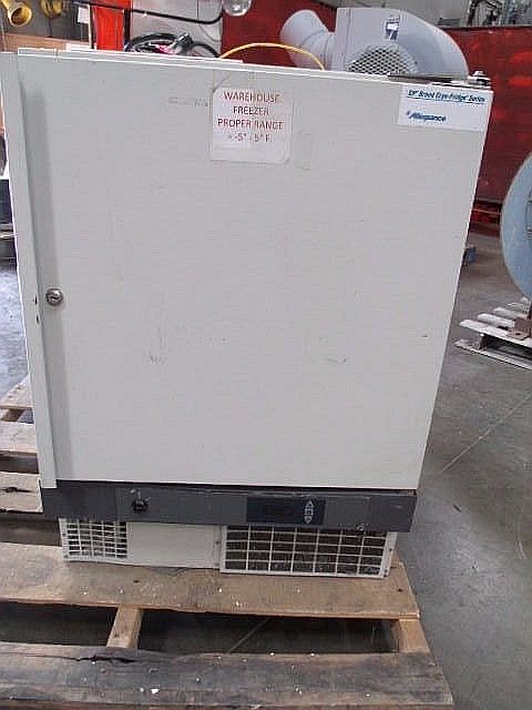 Allegiance Cryo Fridge LF430A 18 Lab Freezer