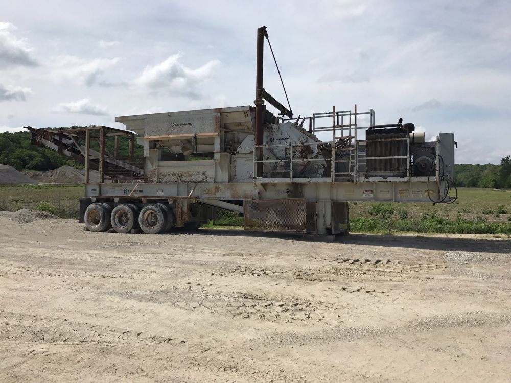 Lippmann 4248 SP Closed Circuit Portable Impact Crushing Plant